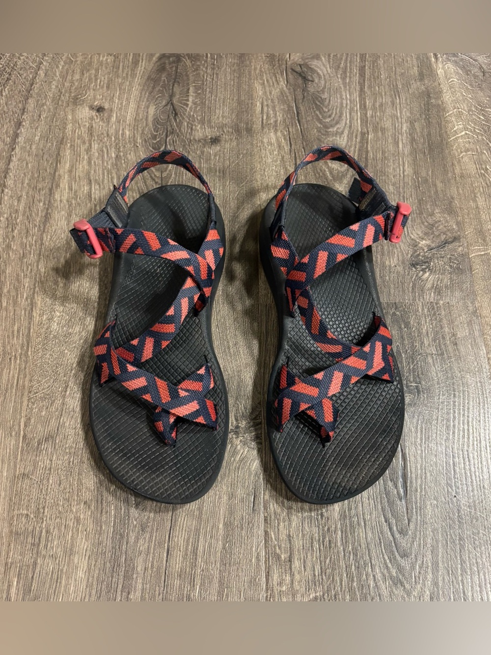 Chaco Women ZCloud 2 Sandal Size 10 Adjustable Toe Loop Red Navy Covered Eclipse